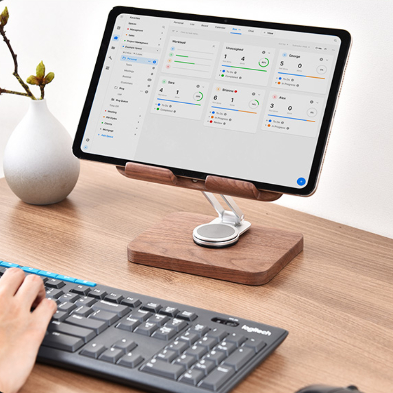 Подставка для iPad из черного  – обзор и цена Desk Setup With Ipad